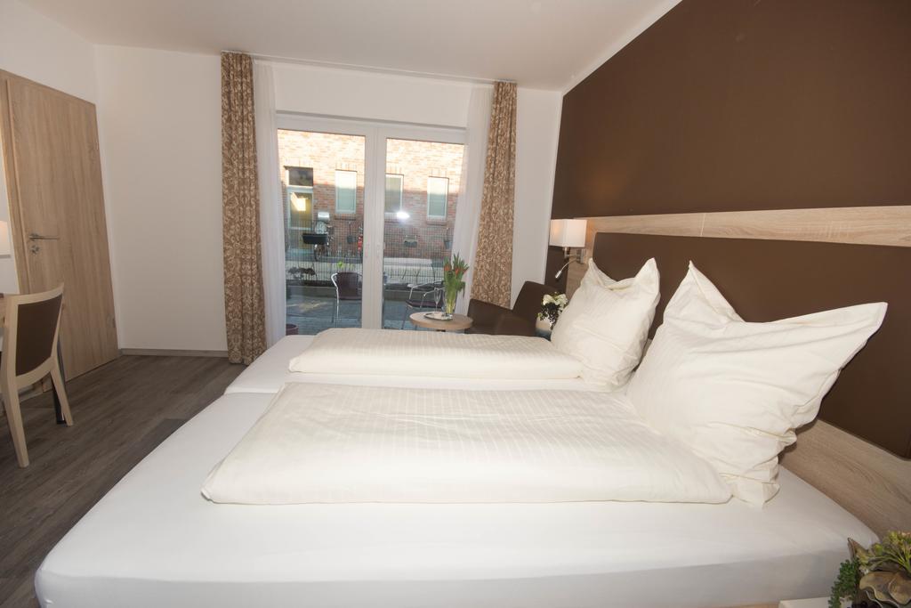 נורדייך Hotel Sonne Am Meer מראה חיצוני תמונה