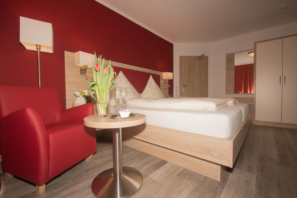 נורדייך Hotel Sonne Am Meer מראה חיצוני תמונה